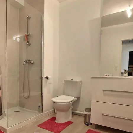 Holiday home Coquet Pavillon Avec Jardin Et Terrasse Dans A 500m De La Serignan