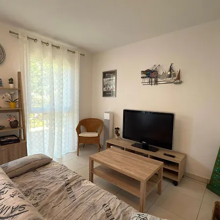 بيت للعطل Coquet Pavillon Avec Jardin Et Terrasse Dans A 500m De La Sérignan