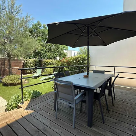Coquet Pavillon Avec Jardin Et Terrasse Dans A 500m De La *